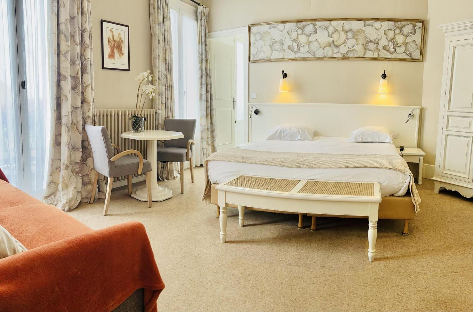 Hotel & Restaurant Le Central Trouville Habitación foto